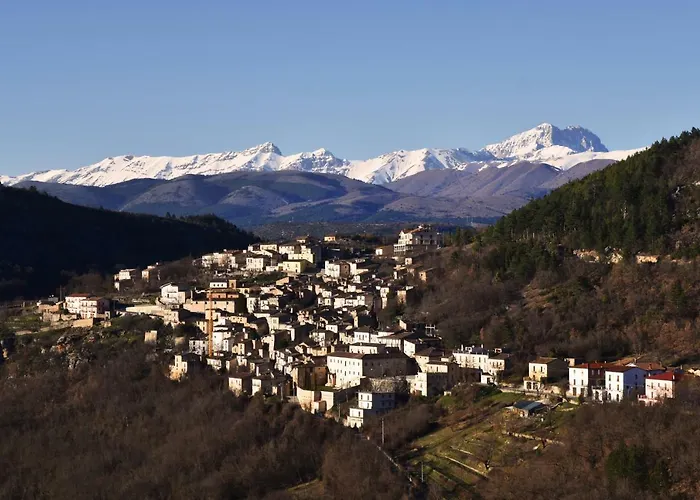 Palazzo Camelot, 19 Via Nazionale Appartement *